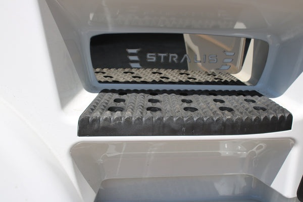 COD. TF-347IV-XP - INTERNAL STEPS COVERING PLATES 2 PCS Iveco Stralis Xp