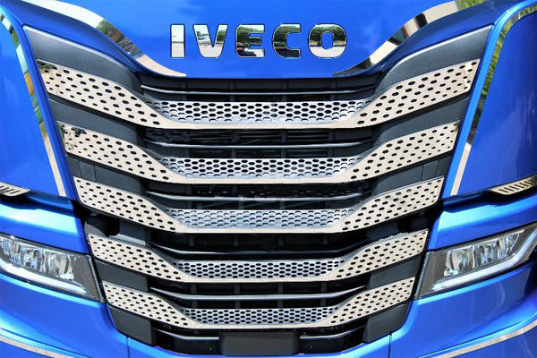 COD. TF-717IV-SW - GRILLES KIT Iveco S-Way