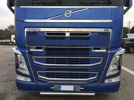 COD. TF-424-FH4 - BUMPER LOWER PROFILE KIT 3 PCS Volvo FH4 - Truck Fashion